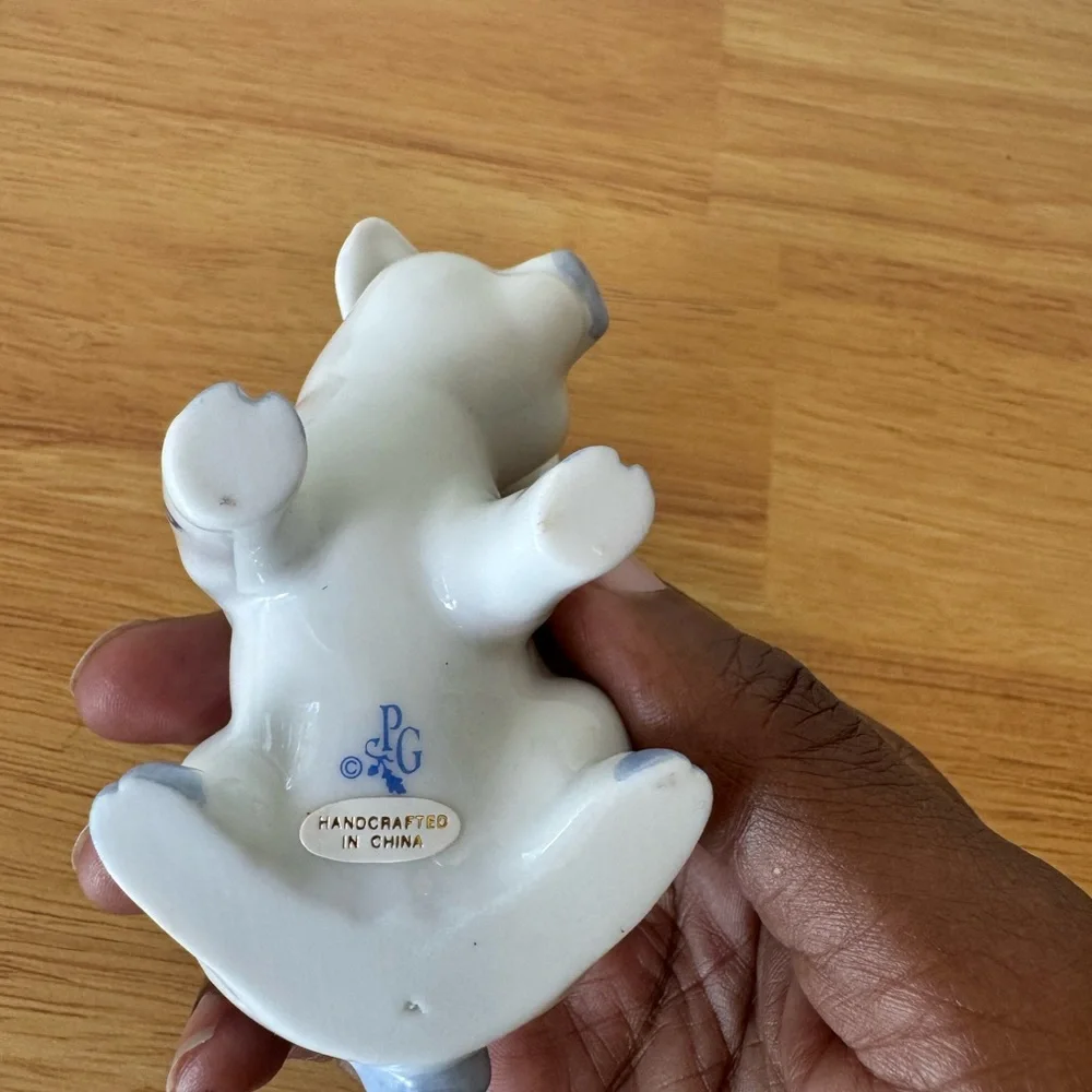 Blue and White Porcelain Delfware Pig Figurine - Picture 5 of 9